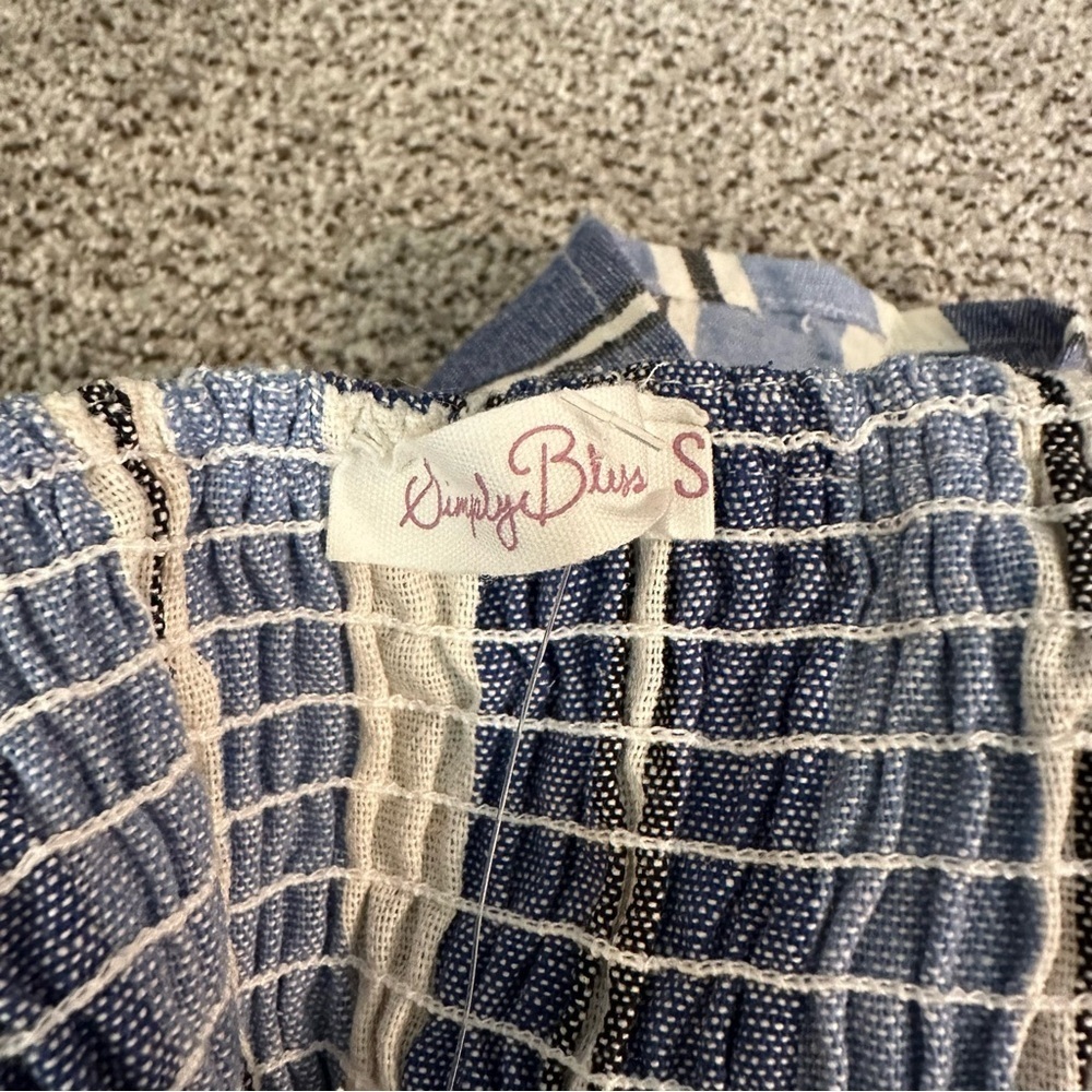 SIMPLY BLESSED S Denim Linen Cropped Striped Smocked Top Bow Tie Front R $65 NWT - Picture 9 of 13